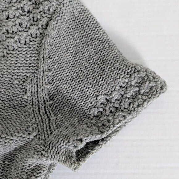 AMERICAN EAGLE LIVE YOUR LIFE Women's Short Sleeve Knit Sweater Size M Gray - Picture 4 of 6